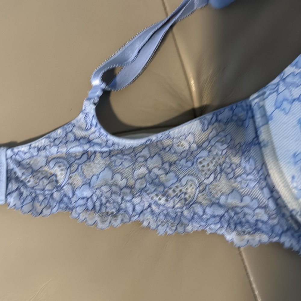 VS bra - Picture 3 of 6